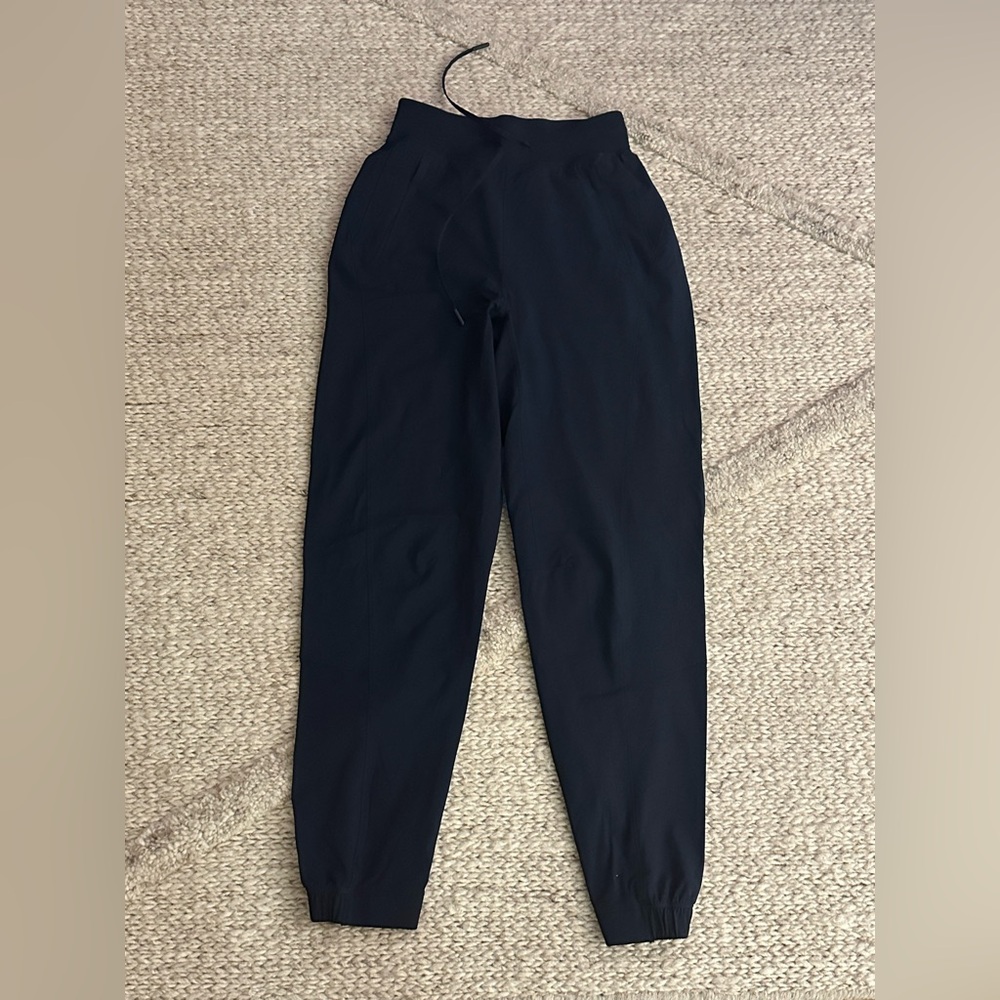 Lululemon Women's License to Train High Rise Pant
